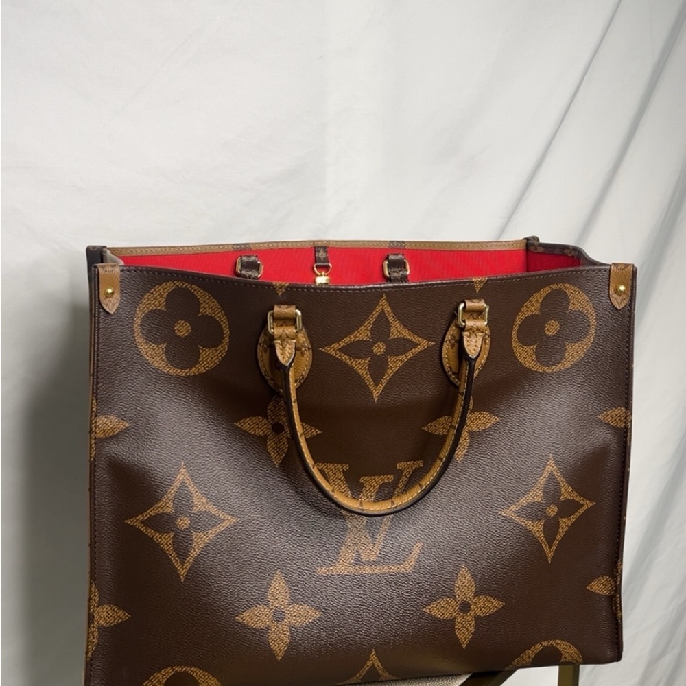 Louis Vuitton On The Go GM